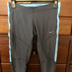 Nike dri fit Capri